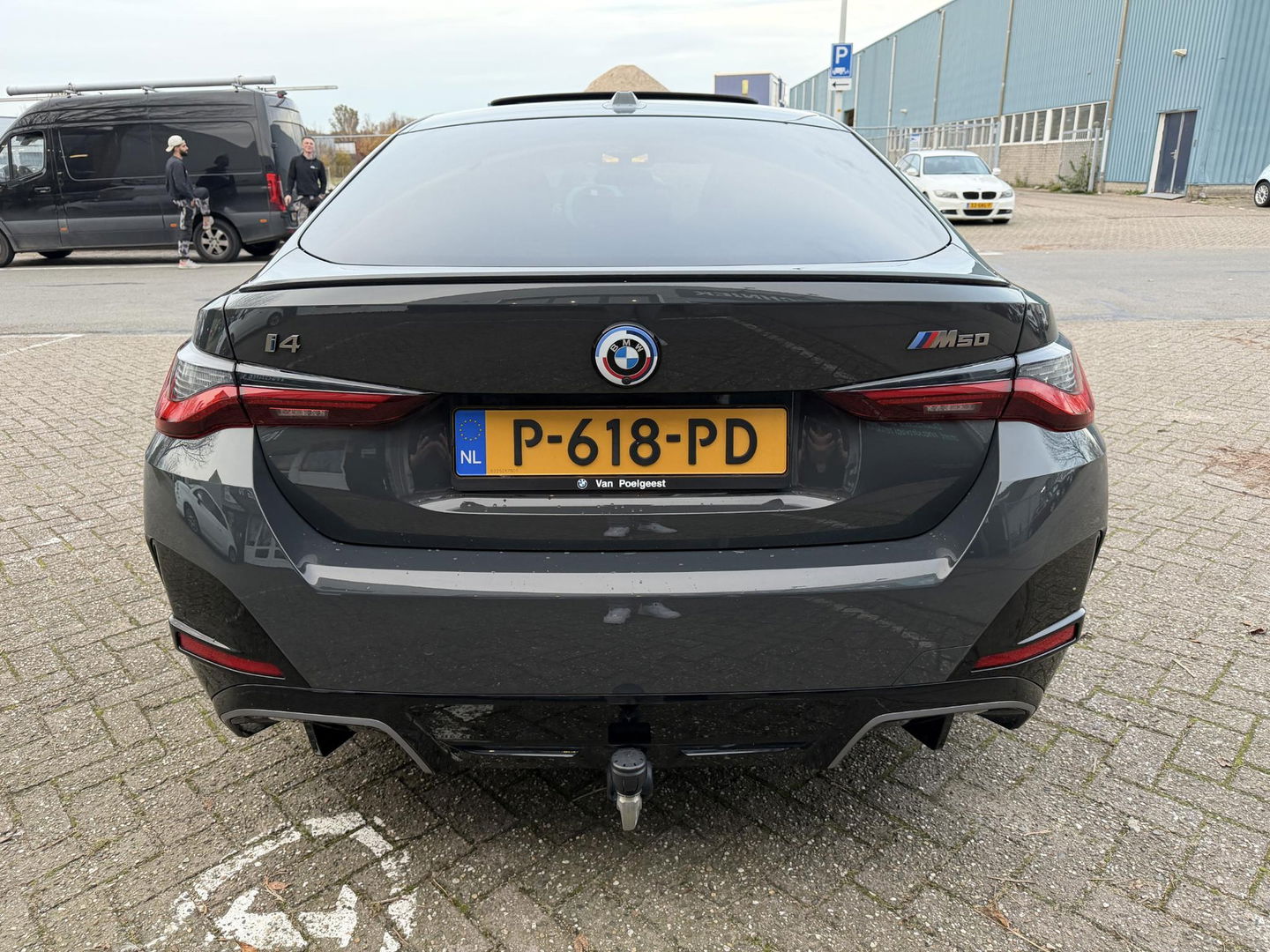 BMW i4 M50 High Executive 84 kWh Schuifdak l M-sportpakket