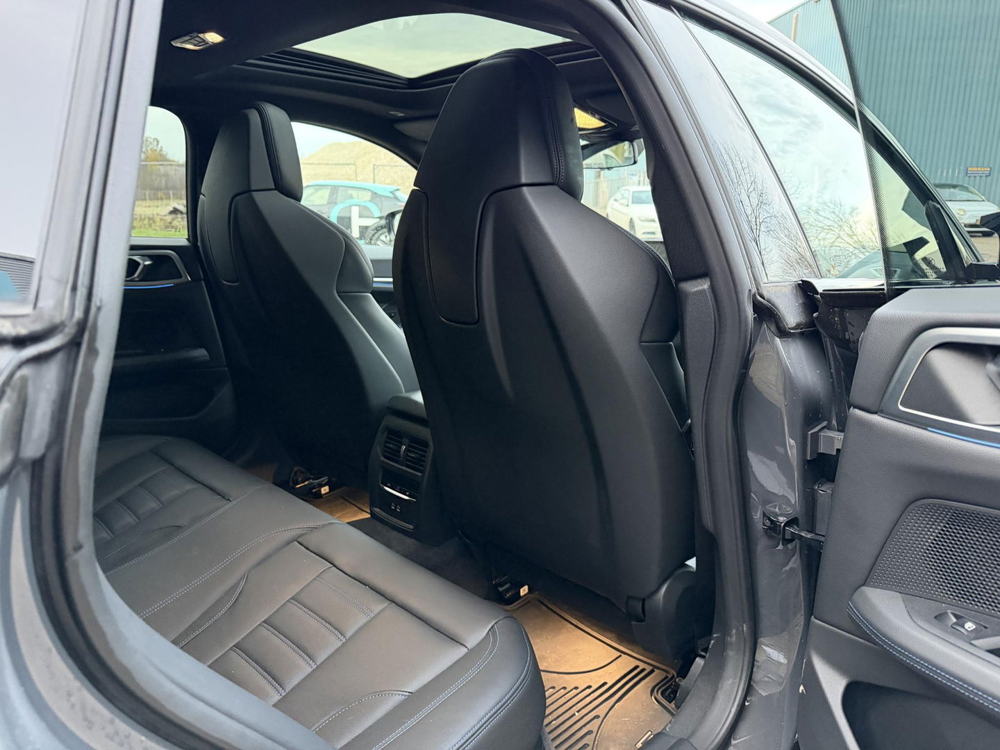 BMW i4 M50 High Executive 84 kWh Schuifdak l M-sportpakket