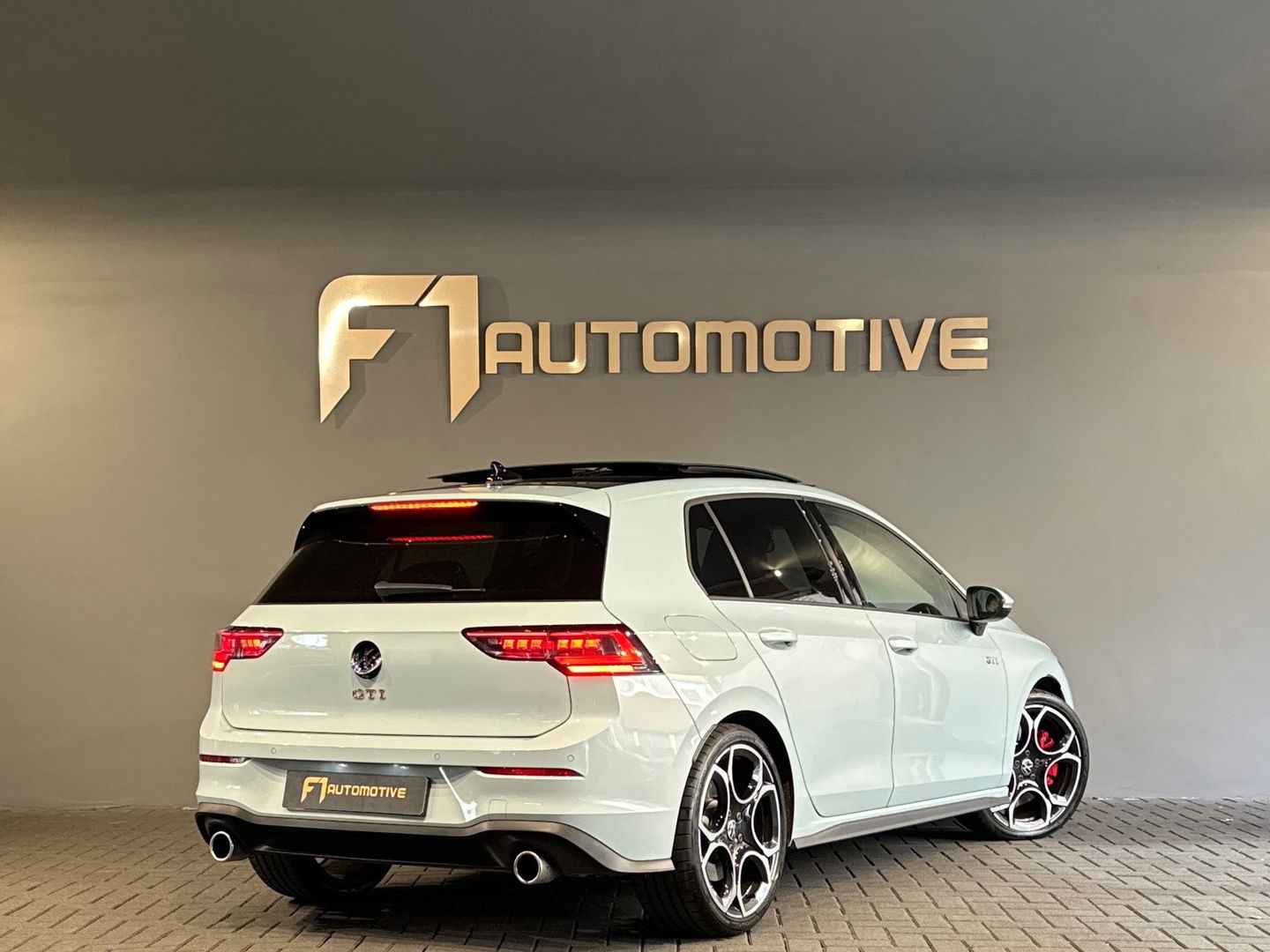 Volkswagen Golf 2.0 TSI GTI 8.5 Pano|H/K|IQ|Keyless|Trekhaak