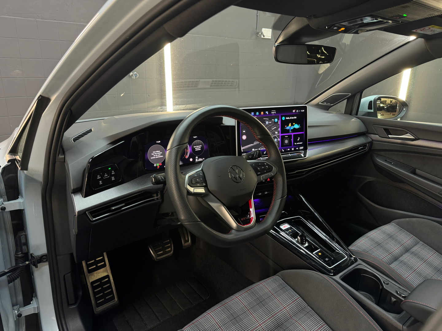 Volkswagen Golf 2.0 TSI GTI 8.5 Pano|H/K|IQ|Keyless|Trekhaak