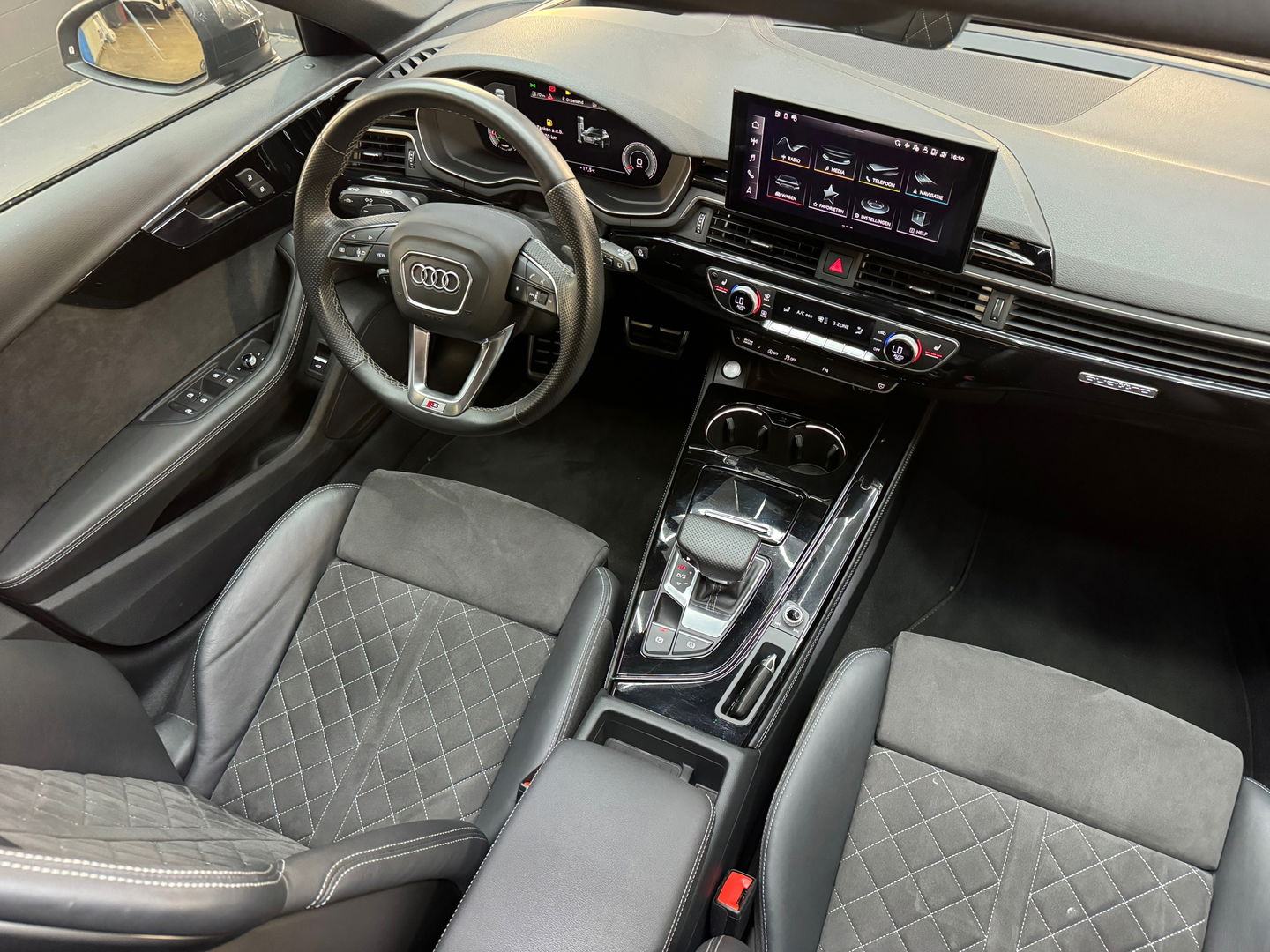 Audi A4 Avant 45 TFSI quattro 3x S Line Pano|RS seat|HUD|VOL