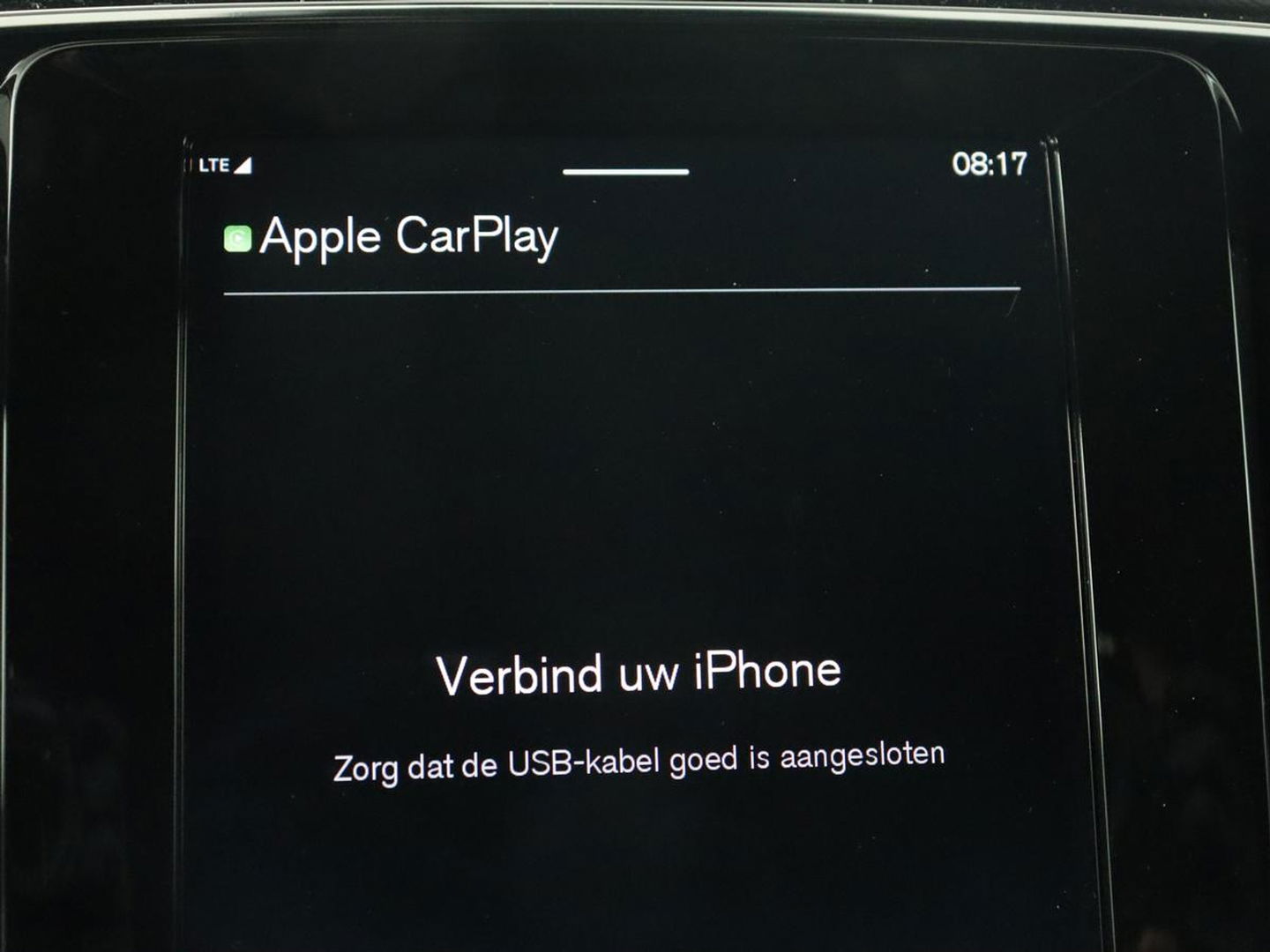 Volvo XC40 Recharge P8 AWD R Design | Trekhaak | Stoel & stuurverwarming | Camera | Carplay | Leder/Alcantara | Adaptive cruise | Keyless | Full LED | 19'' lichtmetalen velgen