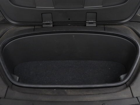 Volvo XC40 Recharge P8 AWD R Design | Trekhaak | Stoel & stuurverwarming | Camera | Carplay | Leder/Alcantara | Adaptive cruise | Keyless | Full LED | 19'' lichtmetalen velgen