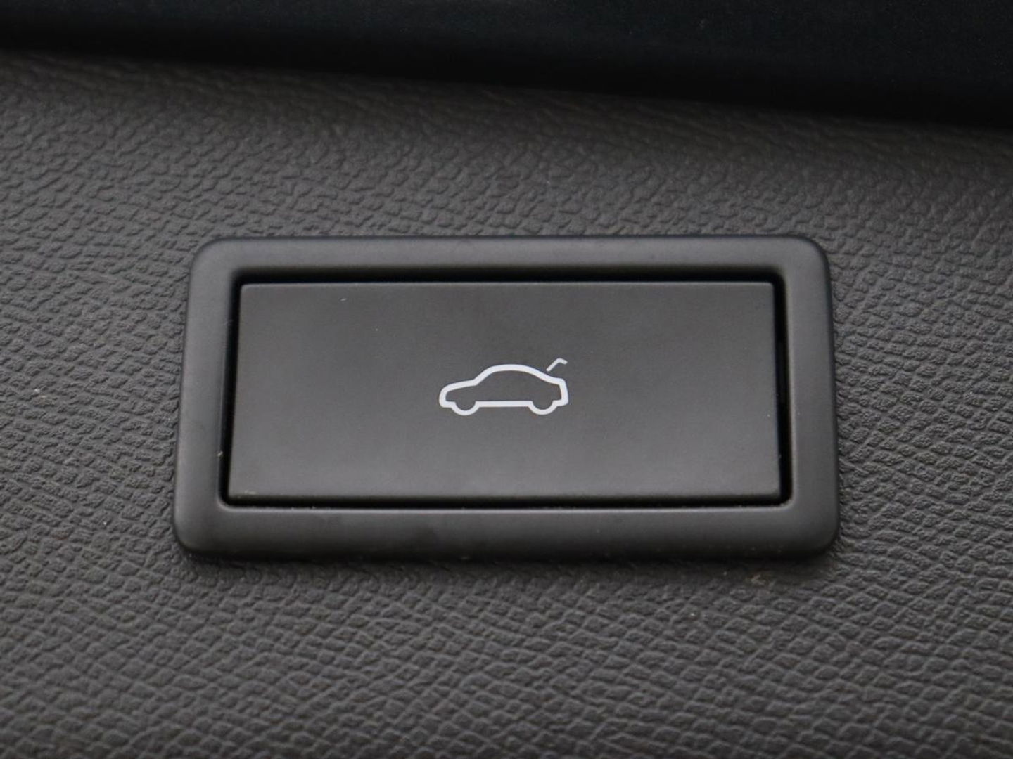 CUPRA Leon 1.4 eHybrid VZ | 245pk | Trekhaak | Stoelverwarming | Adaptive cruise | Carplay | Navigatie | Stuurverwarming | Keyless | Full LED | Sportstoelen | PHEV | Plug In