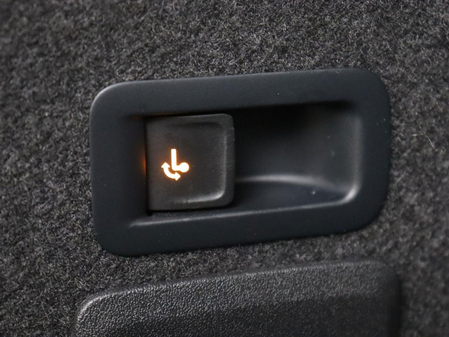 CUPRA Leon 1.4 eHybrid VZ | 245pk | Trekhaak | Stoelverwarming | Adaptive cruise | Carplay | Navigatie | Stuurverwarming | Keyless | Full LED | Sportstoelen | PHEV | Plug In