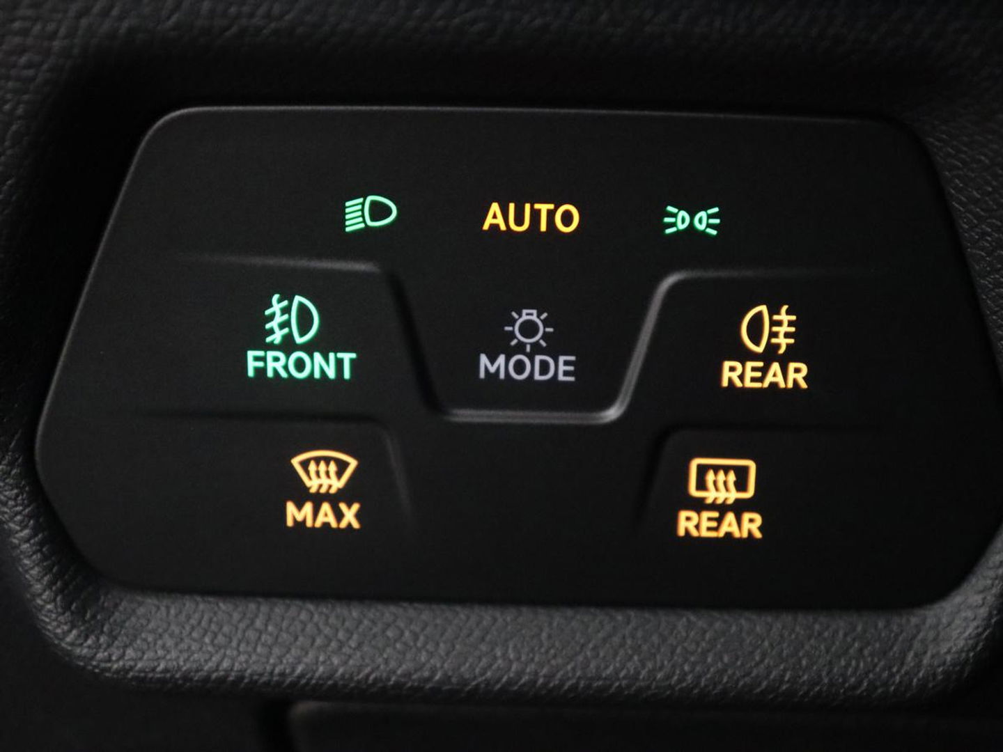 CUPRA Leon 1.4 eHybrid VZ | 245pk | Trekhaak | Stoelverwarming | Adaptive cruise | Carplay | Navigatie | Stuurverwarming | Keyless | Full LED | Sportstoelen | PHEV | Plug In