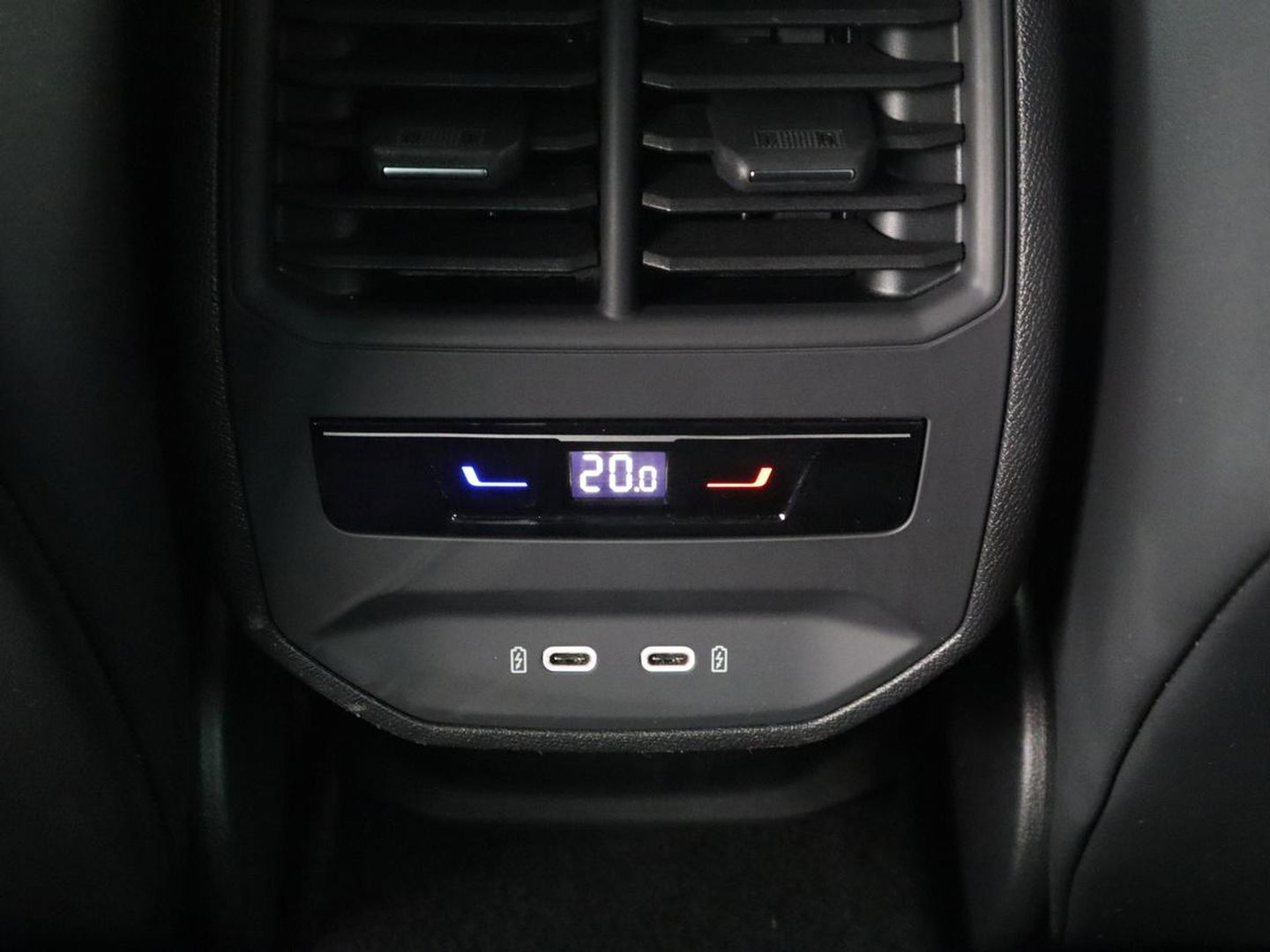 CUPRA Leon 1.4 eHybrid VZ | 245pk | Trekhaak | Stoelverwarming | Adaptive cruise | Carplay | Navigatie | Stuurverwarming | Keyless | Full LED | Sportstoelen | PHEV | Plug In