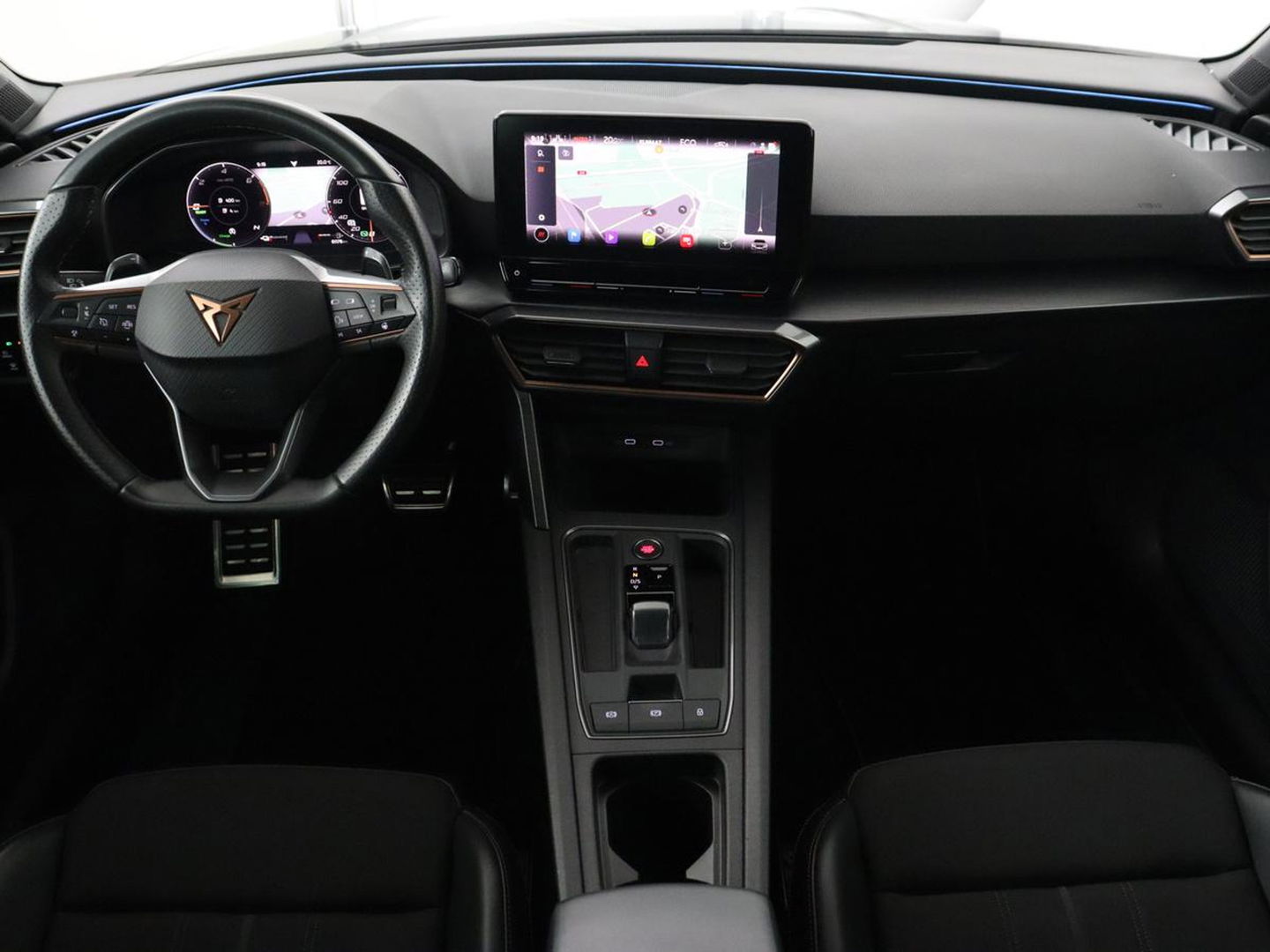 CUPRA Leon 1.4 eHybrid VZ | 245pk | Trekhaak | Stoelverwarming | Adaptive cruise | Carplay | Navigatie | Stuurverwarming | Keyless | Full LED | Sportstoelen | PHEV | Plug In