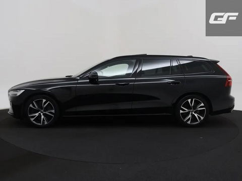 Volvo V60 2.0 T6 Recharge AWD R-Design Pano H/K 360° ACC Trekh. NAP