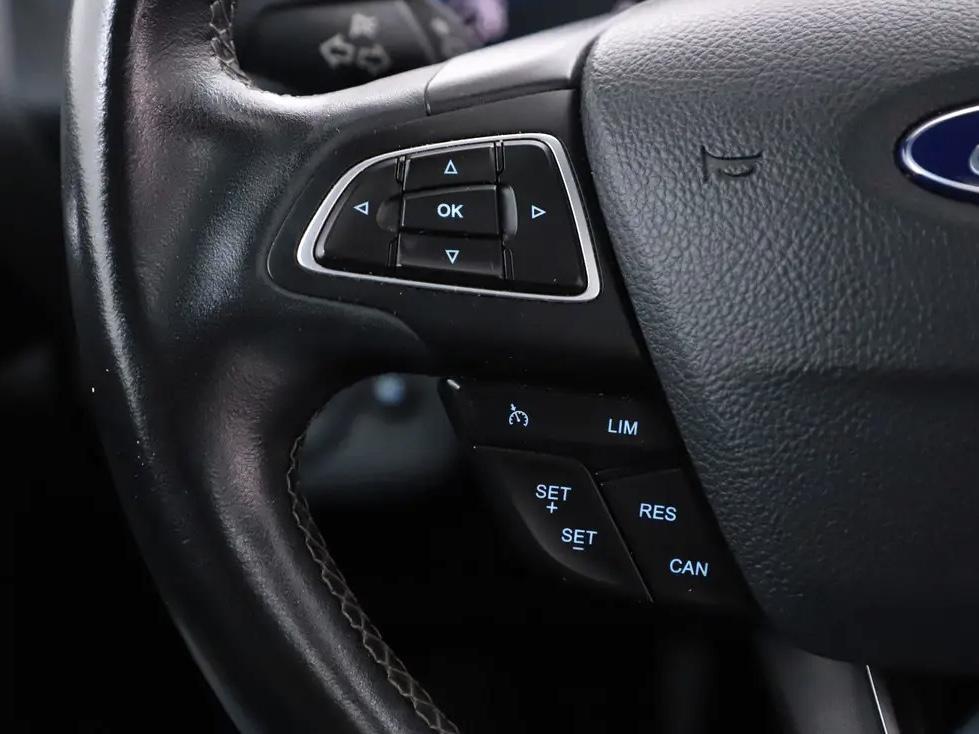 Ford Kuga 1.5 EcoBoost ST Line Pano Camera Carplay Winterpakket NAP