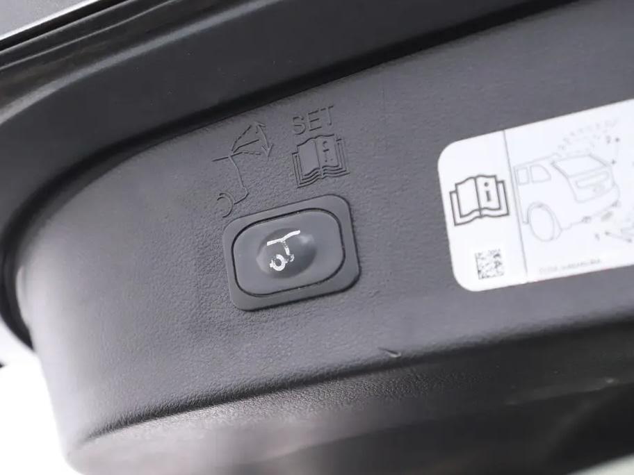 Ford Kuga 1.5 EcoBoost ST Line Pano Camera Carplay Winterpakket NAP