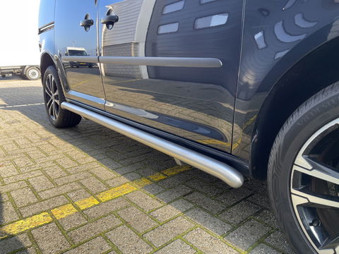 Volkswagen Caddy 2.0 TDI L1H1 BMT Economy Business / vaste prijs rijklaar € 9.950 ex btw / lease vanaf € 201 / airco / 17 Inch lichtmetalen velgen / sidebars / trekhaak / euro 6 !