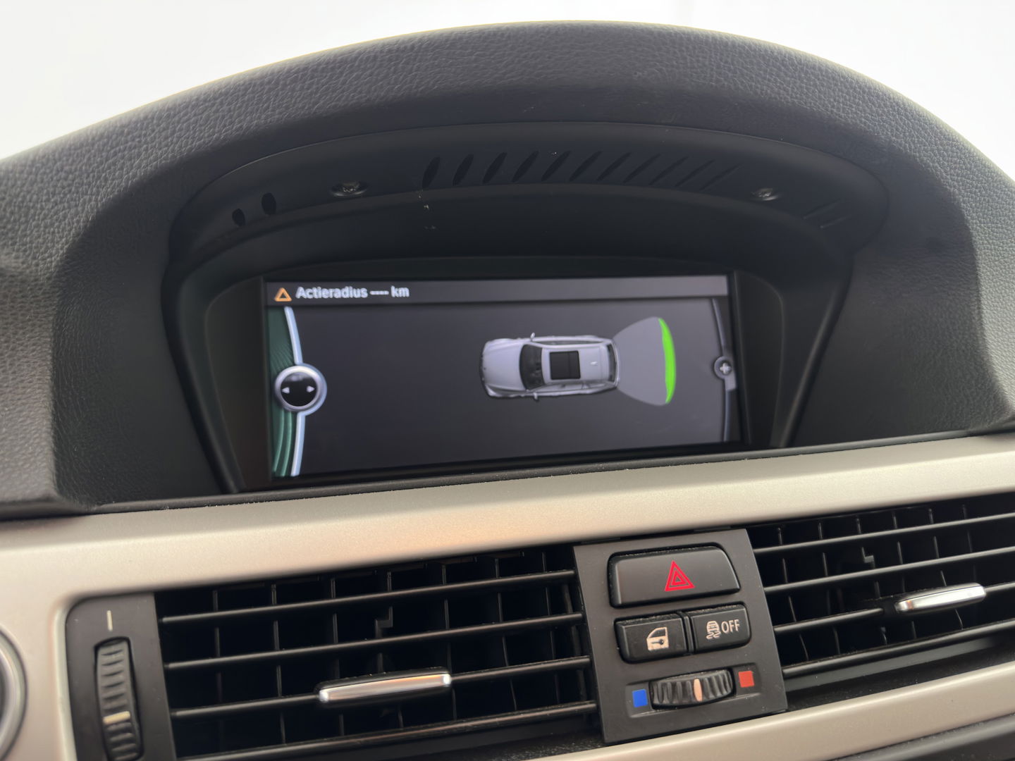 BMW 3 Serie Touring 320d Efficient Dynamics Edition Luxury Line *XENON | LUXURY-LEATHER | HEATED-SPORTSEATS | NAVI-FULLMAP | ECC | PDC | CRUISE | TOWBAR | 16''ALU*