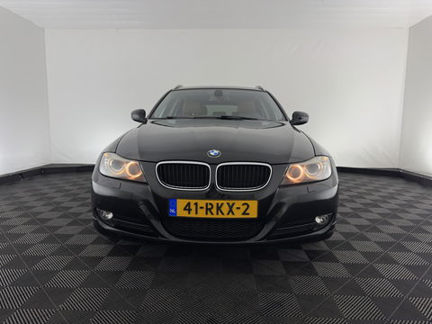 BMW 3 Serie Touring 320d Efficient Dynamics Edition Luxury Line *XENON | LUXURY-LEATHER | HEATED-SPORTSEATS | NAVI-FULLMAP | ECC | PDC | CRUISE | TOWBAR | 16''ALU*