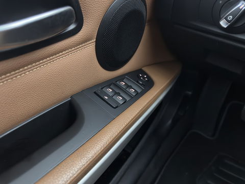 BMW 3 Serie Touring 320d Efficient Dynamics Edition Luxury Line *XENON | LUXURY-LEATHER | HEATED-SPORTSEATS | NAVI-FULLMAP | ECC | PDC | CRUISE | TOWBAR | 16''ALU*