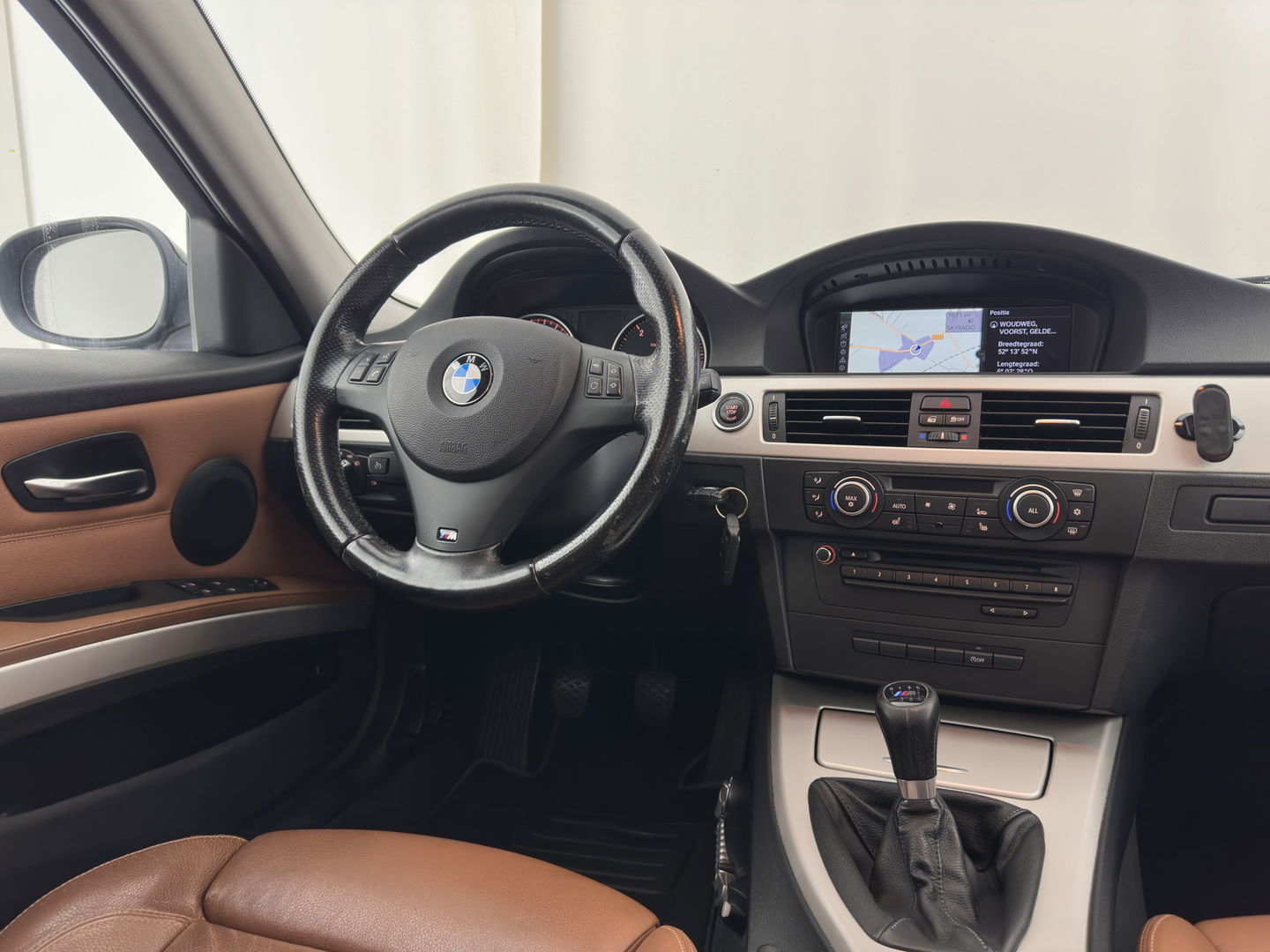 BMW 3 Serie Touring 320d Efficient Dynamics Edition Luxury Line *XENON | LUXURY-LEATHER | HEATED-SPORTSEATS | NAVI-FULLMAP | ECC | PDC | CRUISE | TOWBAR | 16''ALU*