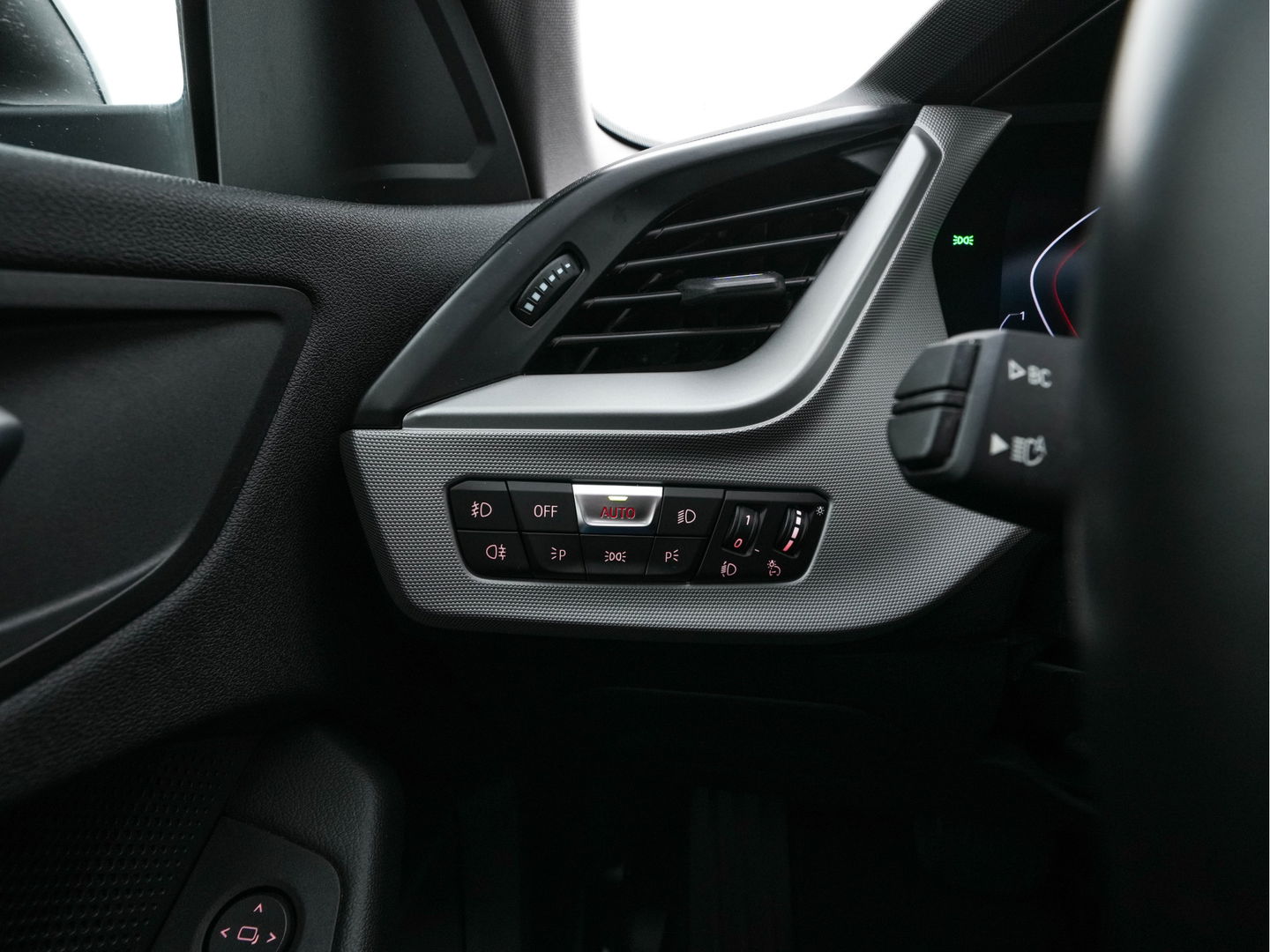 BMW 2 Serie Gran Coupé 218i High Executive Aut. *PANO | FULL-LEATHER | FULL-LED | ADAPTIVE-CRUISE | DIGI-COCKPIT | SPORT-SEATS | NAVI-FULLMAP | DAB+ | ECC | PDC | 17''ALU | TOWBAR*