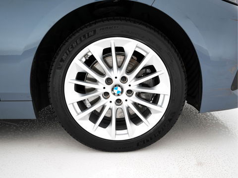 BMW 2 Serie Gran Coupé 218i High Executive Aut. *PANO | FULL-LEATHER | FULL-LED | ADAPTIVE-CRUISE | DIGI-COCKPIT | SPORT-SEATS | NAVI-FULLMAP | DAB+ | ECC | PDC | 17''ALU | TOWBAR*