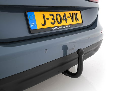 BMW 2 Serie Gran Coupé 218i High Executive Aut. *PANO | FULL-LEATHER | FULL-LED | ADAPTIVE-CRUISE | DIGI-COCKPIT | SPORT-SEATS | NAVI-FULLMAP | DAB+ | ECC | PDC | 17''ALU | TOWBAR*