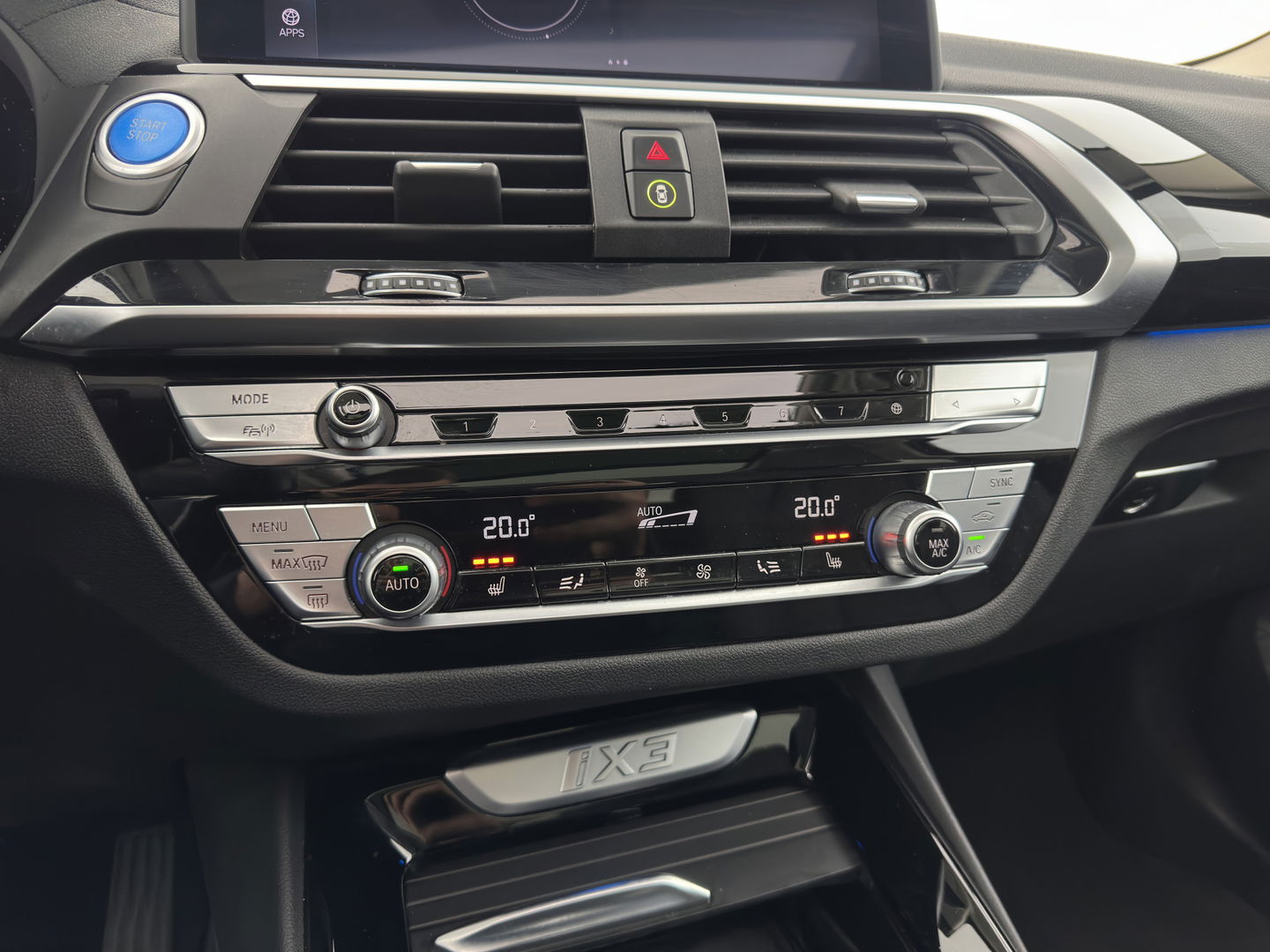 BMW iX3 Executive 80 kWh [ 3-Fase ] { SOH-96% } (INCL.BTW) Aut. *PANO | FULL-LEATHER | ADAPTIVE-CRUISE | FULL-LED | BLIND-SPOT | MEMORY-PACK | DIGI-COCKPIT | HEATED-COMFORTSEATS | CAMERA | DAB+ | NAVI-FULLMAP | 19''ALU*