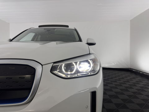 BMW iX3 Executive 80 kWh [ 3-Fase ] (INCL.BTW) Aut. *PANO | FULL-LEATHER | ADAPTIVE-CRUISE | FULL-LED | BLIND-SPOT | MEMORY-PACK | DIGI-COCKPIT | HEATED-COMFORTSEATS | CAMERA | DAB+ | NAVI-FULLMAP | 19''ALU*