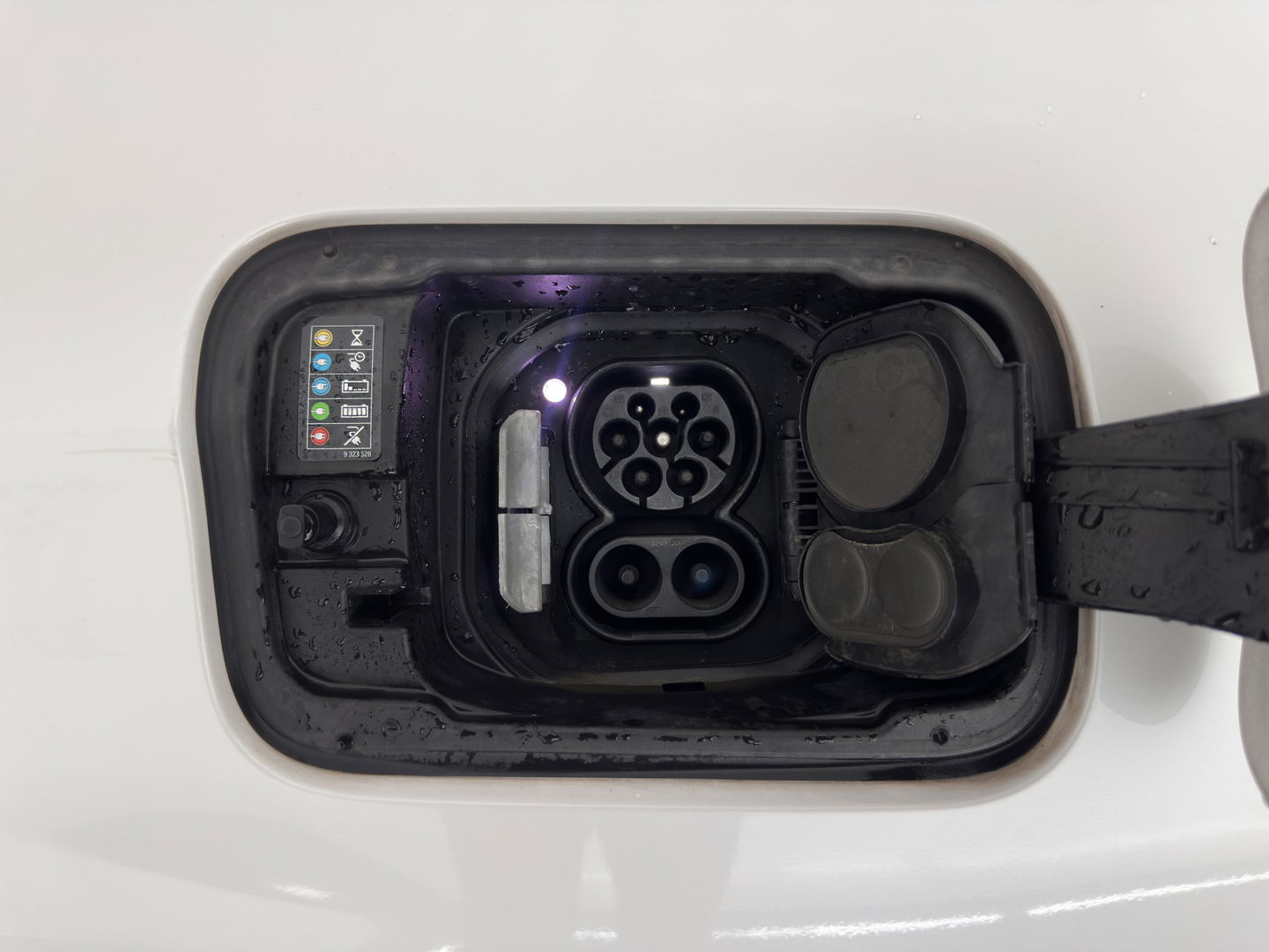 BMW iX3 Executive 80 kWh [ 3-Fase ] { SOH-96% } (INCL.BTW) Aut. *PANO | FULL-LEATHER | ADAPTIVE-CRUISE | FULL-LED | BLIND-SPOT | MEMORY-PACK | DIGI-COCKPIT | HEATED-COMFORTSEATS | CAMERA | DAB+ | NAVI-FULLMAP | 19''ALU*