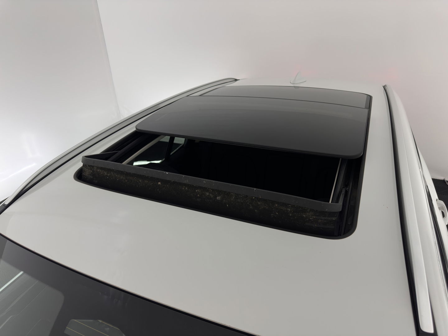 BMW iX3 Executive 80 kWh [ 3-Fase ] (INCL.BTW) Aut. *PANO | FULL-LEATHER | ADAPTIVE-CRUISE | FULL-LED | BLIND-SPOT | MEMORY-PACK | DIGI-COCKPIT | HEATED-COMFORTSEATS | CAMERA | DAB+ | NAVI-FULLMAP | 19''ALU*