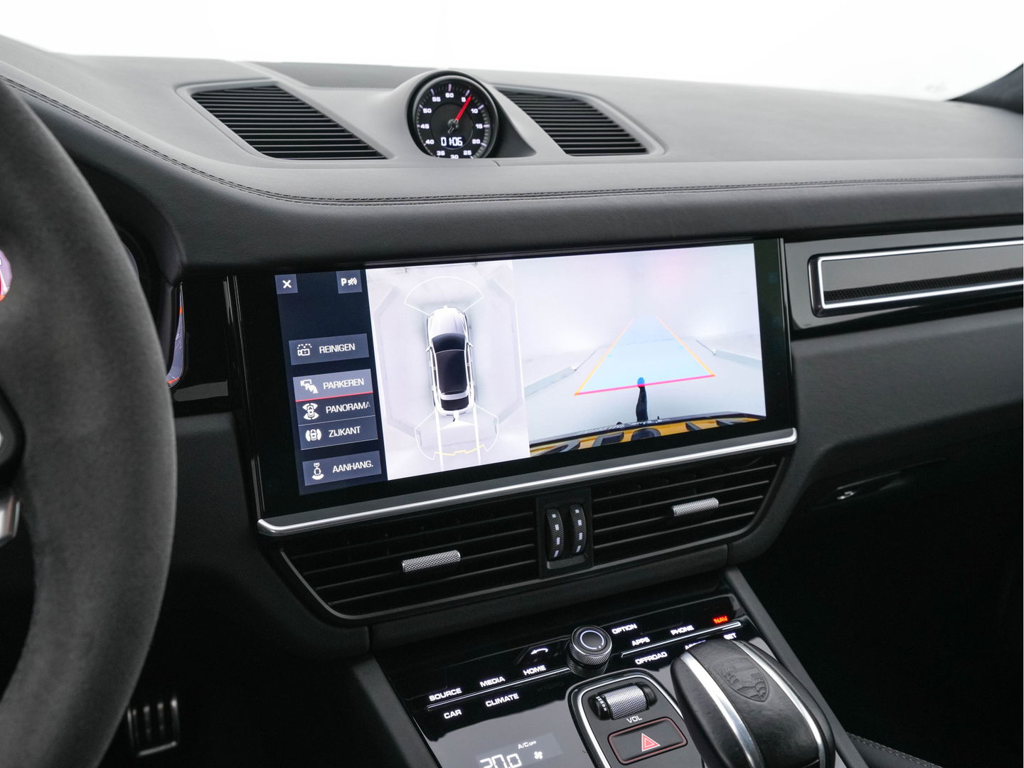 Porsche Cayenne 4.0 Turbo Coupé Aut. *CERAMIC-BRAKES | HEAD-UP | CARBON-PACK | NIGHT-VISION | ADAPTIVE-CRUISE | BLIND-SPOT | SOFT-CLOSE | BURMESTER | LEATHER-FABRIC | MEMORY-PACK | HEATED-SPORTSEATS | TOP-VIEW | KEYLESS | F