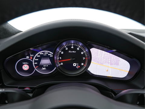 Porsche Cayenne 4.0 Turbo Coupé Aut. *CERAMIC-BRAKES | HEAD-UP | CARBON-PACK | NIGHT-VISION | ADAPTIVE-CRUISE | BLIND-SPOT | SOFT-CLOSE | BURMESTER | LEATHER-FABRIC | MEMORY-PACK | HEATED-SPORTSEATS | TOP-VIEW | KEYLESS | F