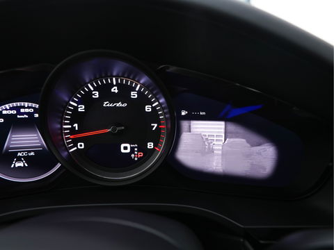 Porsche Cayenne 4.0 Turbo Coupé Aut. *CERAMIC-BRAKES | HEAD-UP | CARBON-PACK | NIGHT-VISION | ADAPTIVE-CRUISE | BLIND-SPOT | SOFT-CLOSE | BURMESTER | LEATHER-FABRIC | MEMORY-PACK | HEATED-SPORTSEATS | TOP-VIEW | KEYLESS | F