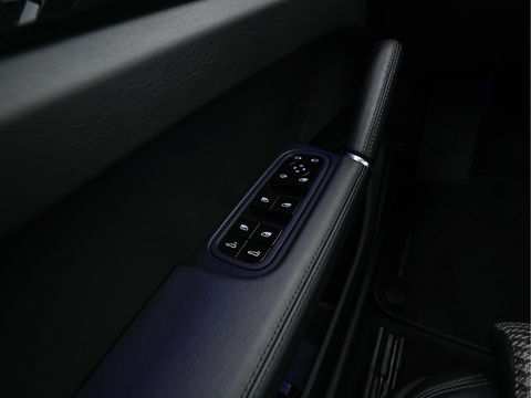 Porsche Cayenne 4.0 Turbo Coupé Aut. *CERAMIC-BRAKES | HEAD-UP | CARBON-PACK | NIGHT-VISION | ADAPTIVE-CRUISE | BLIND-SPOT | SOFT-CLOSE | BURMESTER | LEATHER-FABRIC | MEMORY-PACK | HEATED-SPORTSEATS | TOP-VIEW | KEYLESS | F