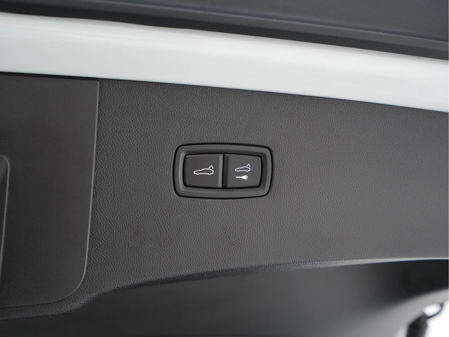 Porsche Cayenne 4.0 Turbo Coupé Aut. *CERAMIC-BRAKES | HEAD-UP | CARBON-PACK | NIGHT-VISION | ADAPTIVE-CRUISE | BLIND-SPOT | SOFT-CLOSE | BURMESTER | LEATHER-FABRIC | MEMORY-PACK | HEATED-SPORTSEATS | TOP-VIEW | KEYLESS | F