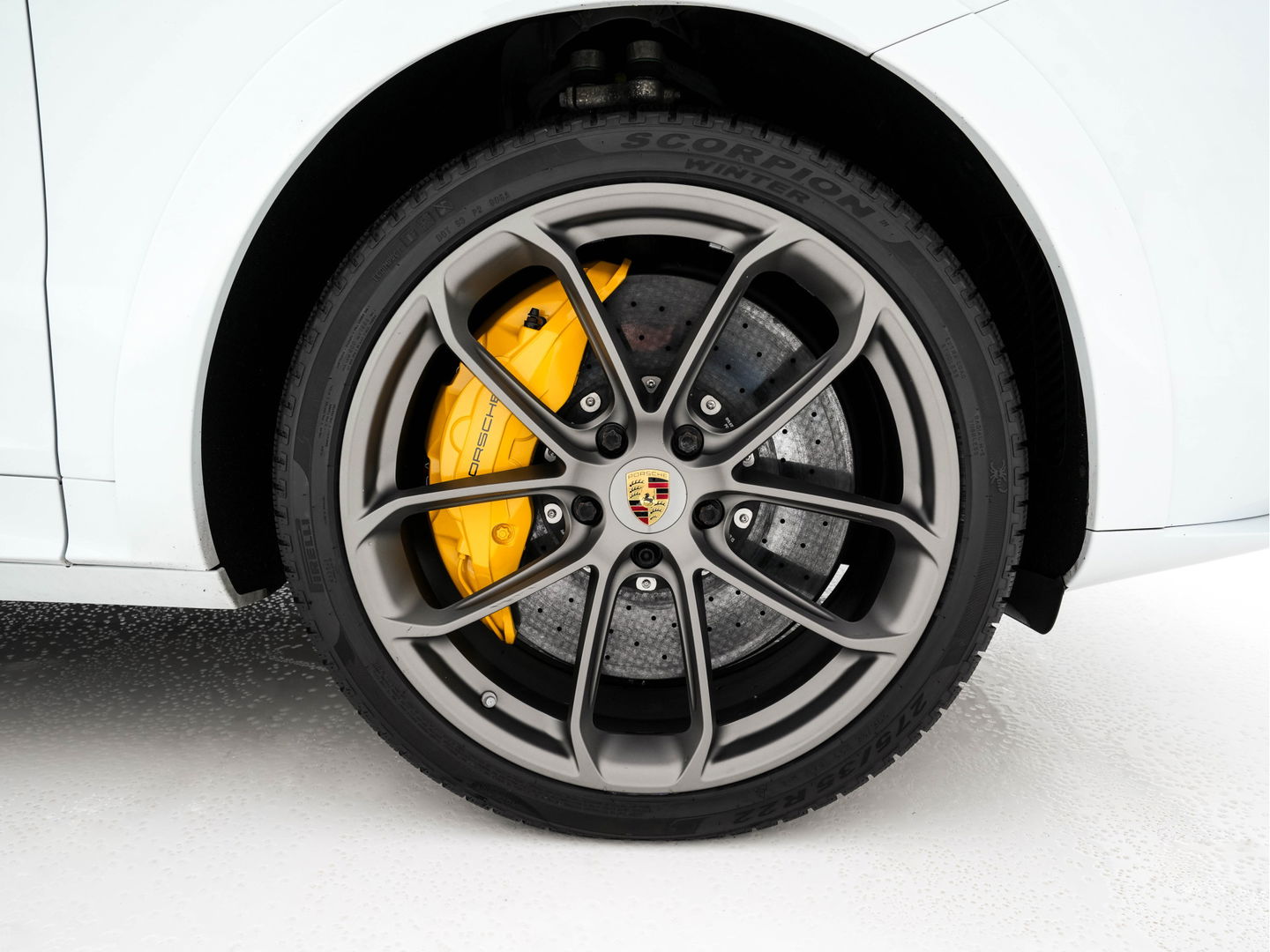 Porsche Cayenne 4.0 Turbo Coupé Aut. *CERAMIC-BRAKES | HEAD-UP | CARBON-PACK | NIGHT-VISION | ADAPTIVE-CRUISE | BLIND-SPOT | SOFT-CLOSE | BURMESTER | LEATHER-FABRIC | MEMORY-PACK | HEATED-SPORTSEATS | TOP-VIEW | KEYLESS | F