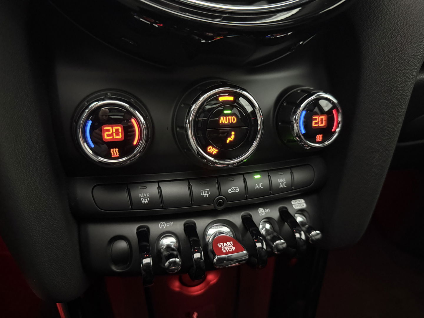 MINI Cooper 1.5 Cooper Business Edition | Pano | Sfeerverl. | Carplay | Cruise | Parkeersens. | Navi | NAP