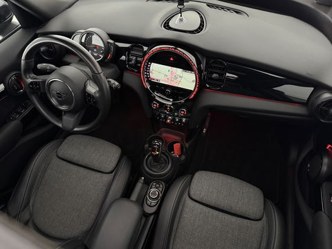 MINI Cooper 1.5 Cooper Business Edition | Pano | Sfeerverl. | Carplay | Cruise | Parkeersens. | Navi | NAP
