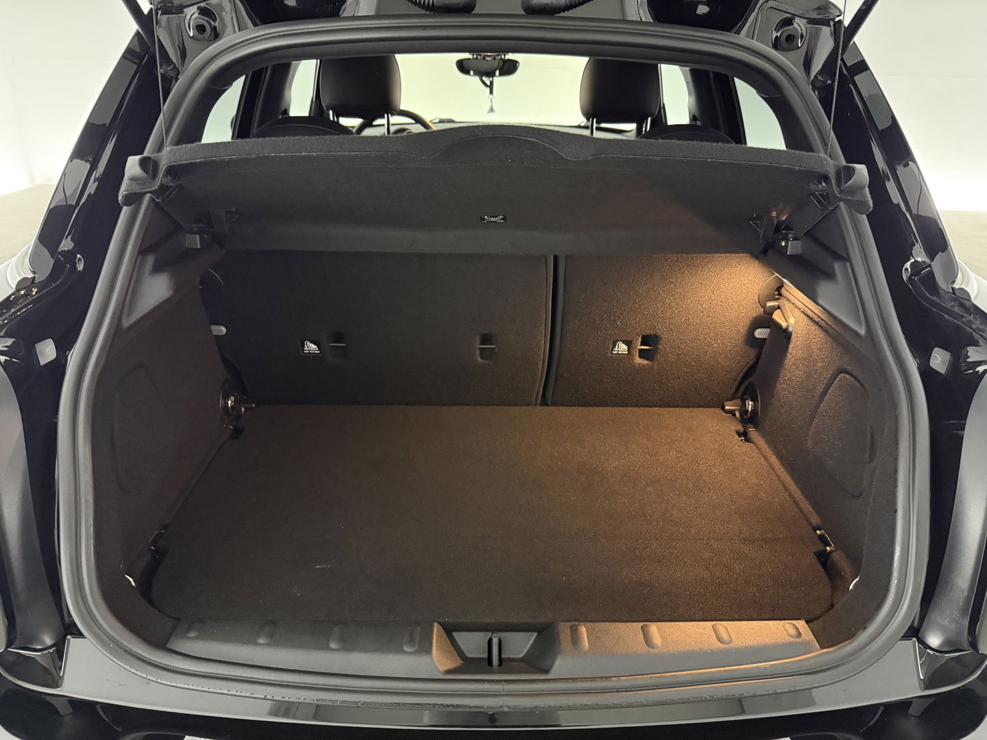 MINI Cooper 1.5 Cooper Business Edition | Pano | Sfeerverl. | Carplay | Cruise | Parkeersens. | Navi | NAP