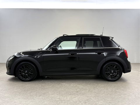 MINI Cooper 1.5 Cooper Business Edition | Pano | Sfeerverl. | Carplay | Cruise | Parkeersens. | Navi | NAP