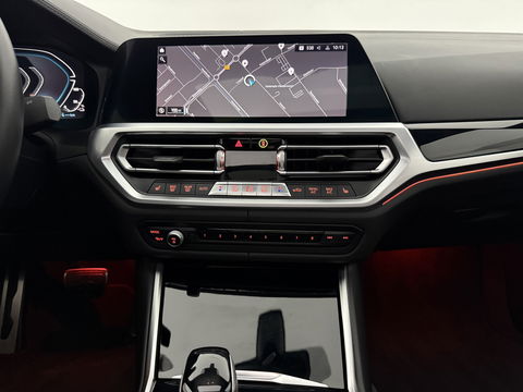 BMW 3-serie 330e eDrive 292PK M-Sport | Pano | HuD | 360° | Sfeer | Virtual | Memory | Adap. Cruise | Carplay | Keyless | NAP