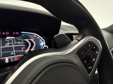 BMW 3-serie 330e eDrive 292PK M-Sport | Pano | HuD | 360° | Sfeer | Virtual | Memory | Adap. Cruise | Carplay | Keyless | NAP