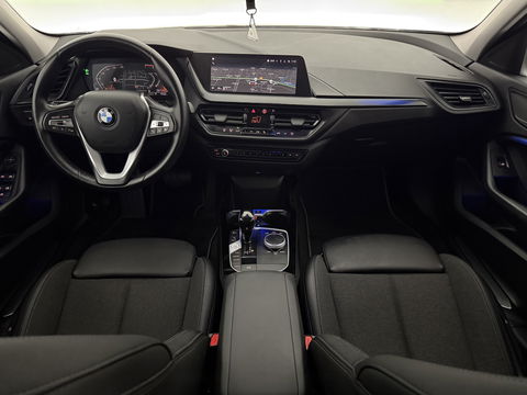BMW 1-serie 118i | Camera | Sfeer | Virtual | Carplay | Cruise | Parkeersens. | NAP