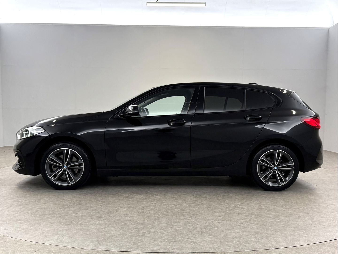 BMW 1-serie 118i | Camera | Sfeer | Virtual | Carplay | Cruise | Parkeersens. | NAP