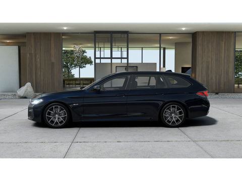 BMW 5 Serie Touring 530e 292PK M-Sport Individual / laser *NAP*