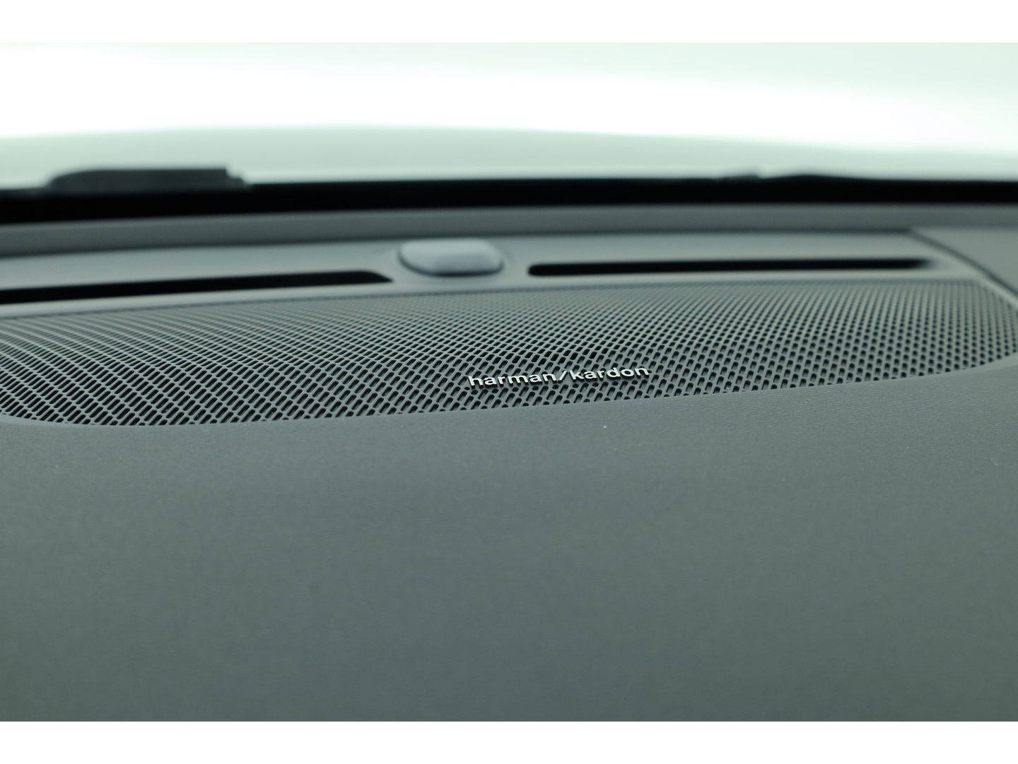 Volvo XC40 1.5 T4 Plug-in hybrid Plus Dark | Facelift | 5.846km | Tailord Wool | H&K Audio | elek. stoelen | ACC |