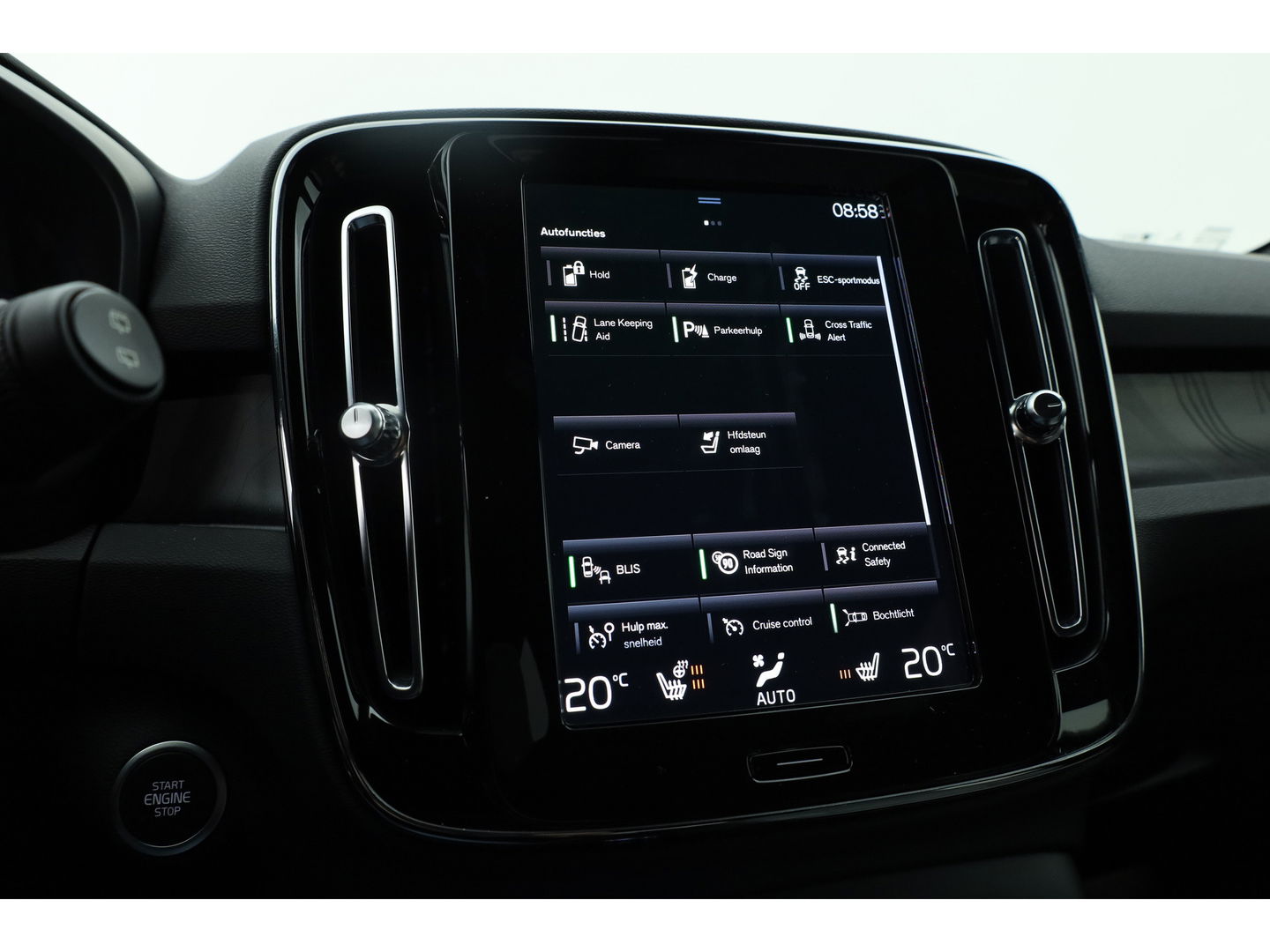 Volvo XC40 1.5 T4 Plug-in hybrid Plus Dark | Facelift | 5.846km | Tailord Wool | H&K Audio | elek. stoelen | ACC |