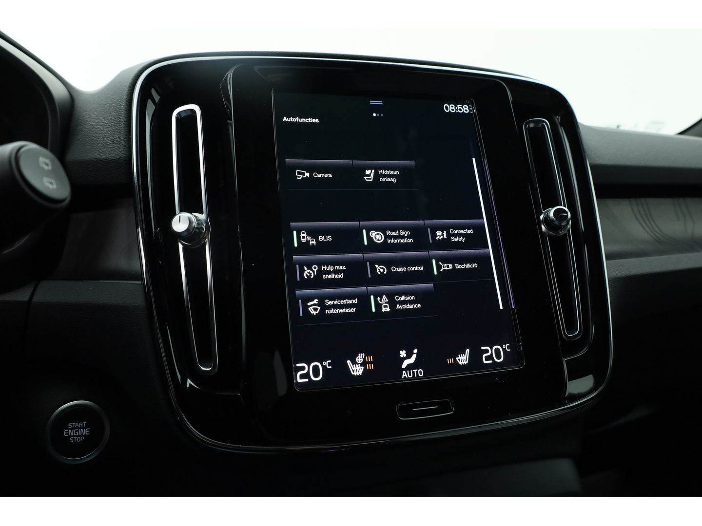 Volvo XC40 1.5 T4 Plug-in hybrid Plus Dark | Facelift | 5.846km | Tailord Wool | H&K Audio | elek. stoelen | ACC |