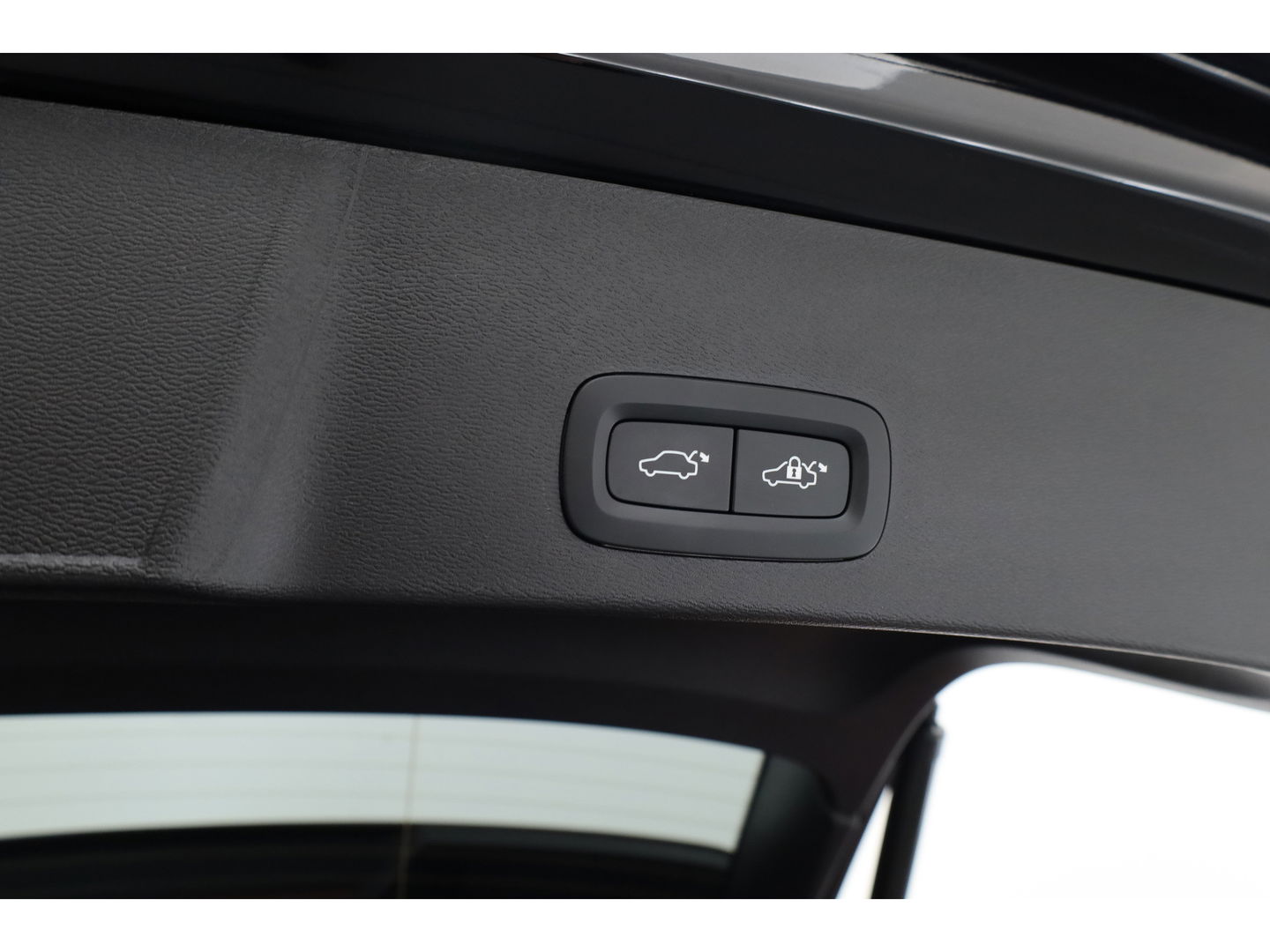 Volvo XC40 1.5 T4 Plug-in hybrid Plus Dark | Facelift | 5.846km | Tailord Wool | H&K Audio | elek. stoelen | ACC |