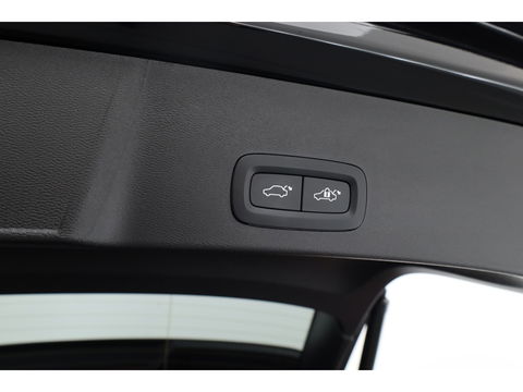 Volvo XC40 1.5 T4 Plug-in hybrid Plus Dark | Facelift | 5.846km | Tailord Wool | H&K Audio | elek. stoelen | ACC |