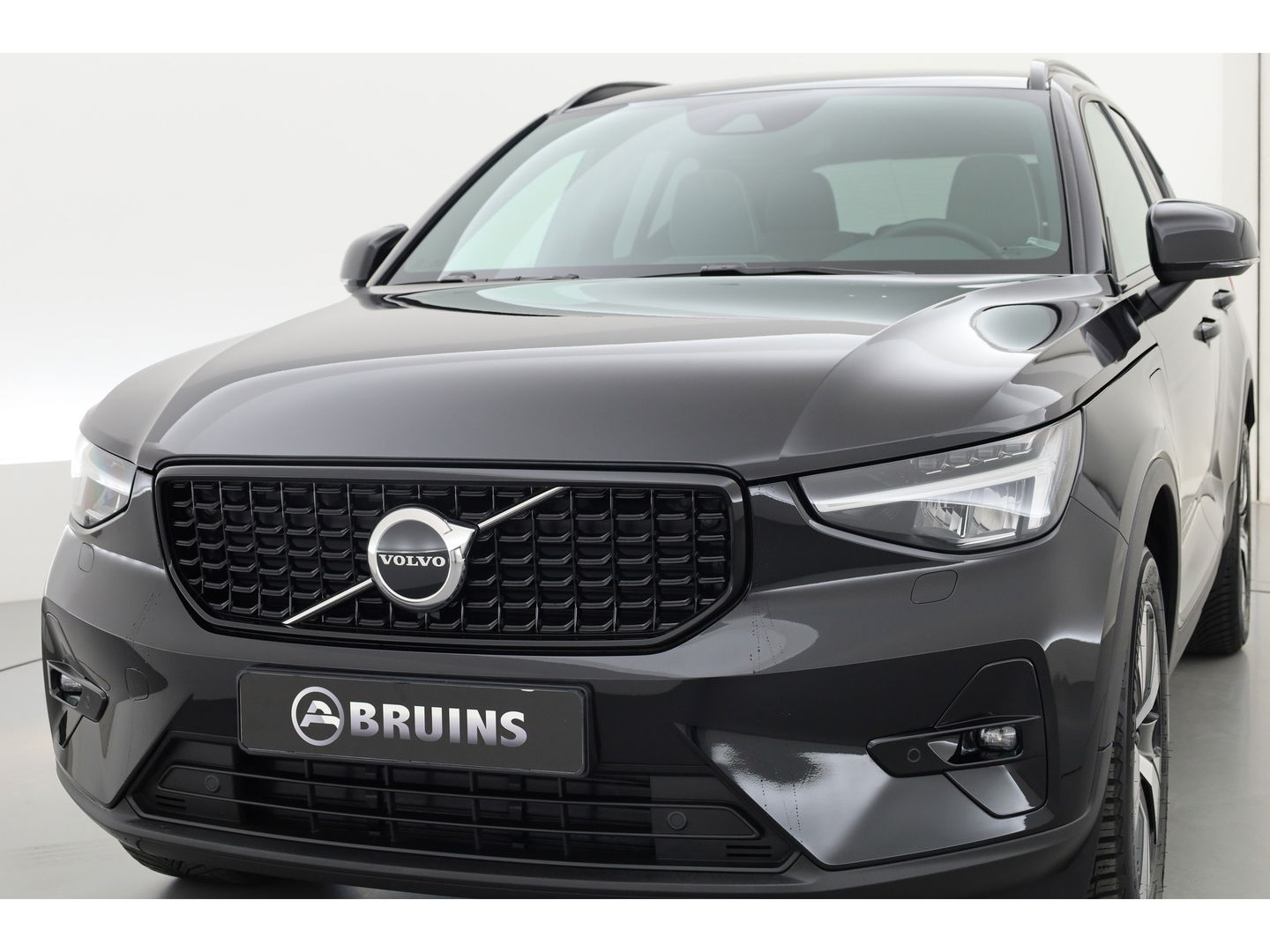 Volvo XC40 1.5 T4 Plug-in hybrid Plus Dark | Facelift | 5.846km | Tailord Wool | H&K Audio | elek. stoelen | ACC |