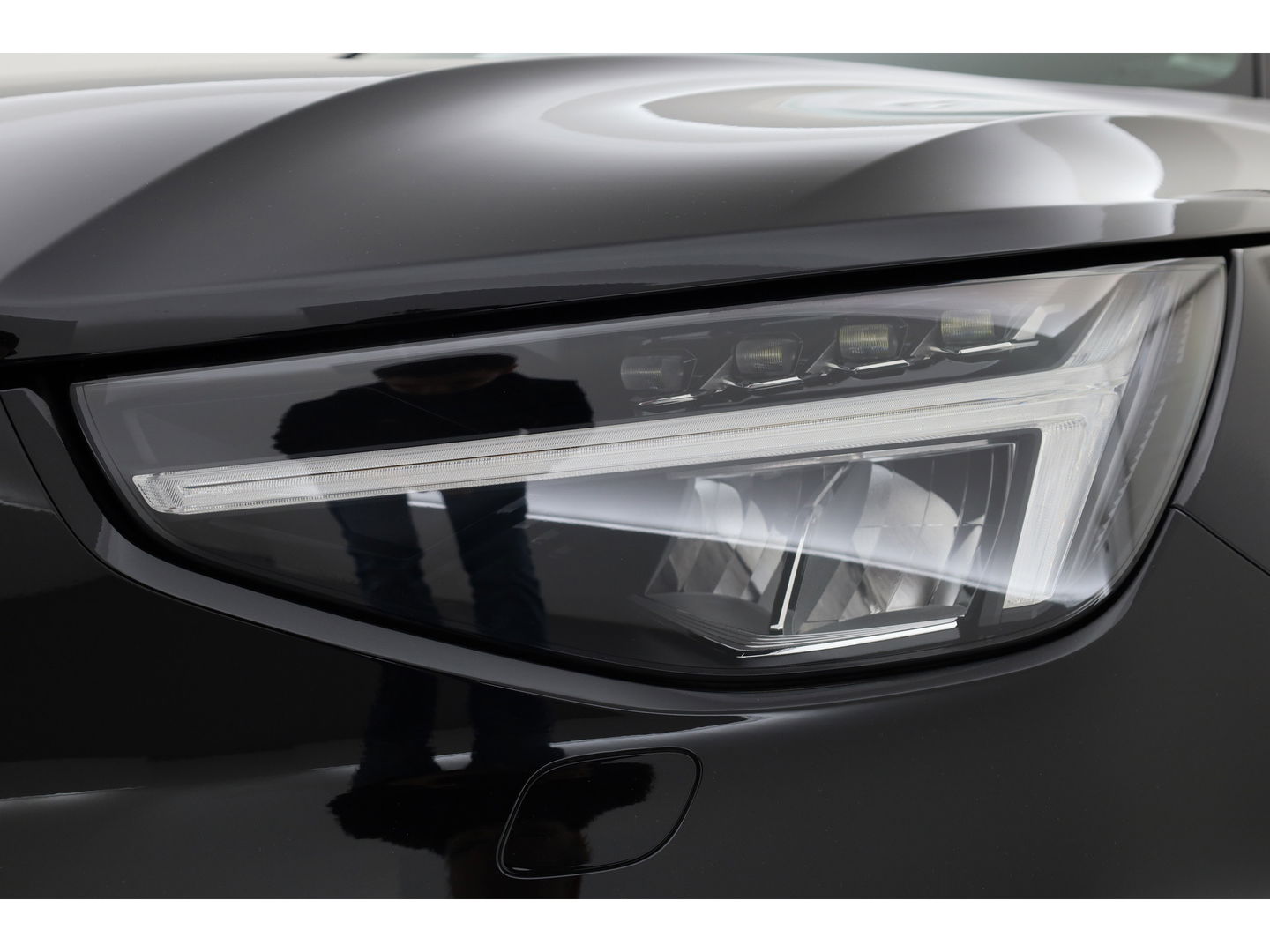 Volvo XC40 1.5 T4 Plug-in hybrid Plus Dark | Facelift | 5.846km | Tailord Wool | H&K Audio | elek. stoelen | ACC |