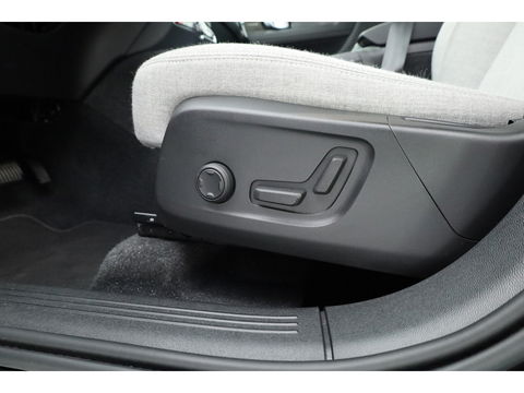 Volvo XC40 1.5 T4 Plug-in hybrid Plus Dark | Facelift | 5.846km | Tailord Wool | H&K Audio | elek. stoelen | ACC |